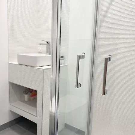 Place Saint Nicolas - Appartement *