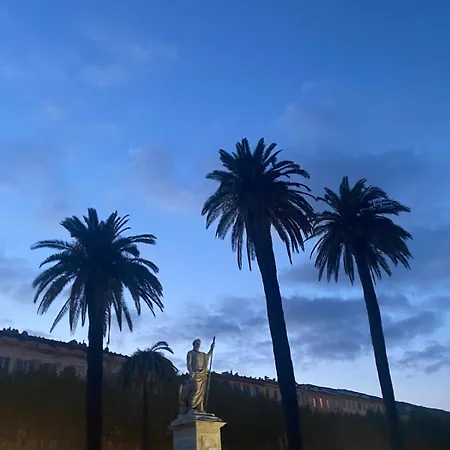 Appartement Place Saint Nicolas - Bastia (Corsica)