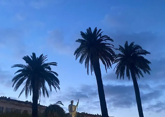Appartement Place Saint Nicolas - Bastia (Corsica)